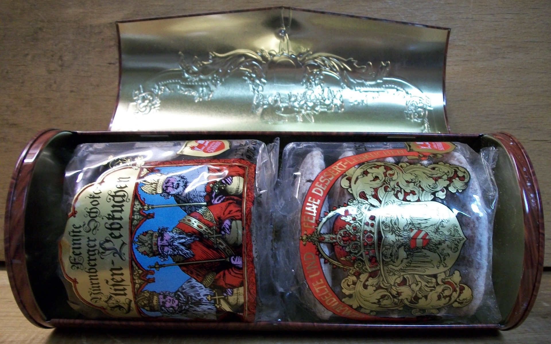 2 packs of 5 or 6 Lebkuchen