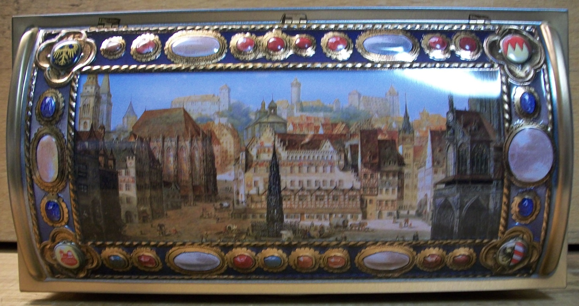 2009 Small/Little Nuremberg Chest